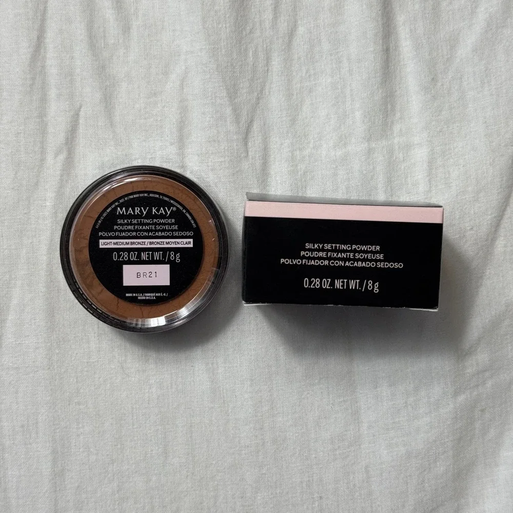 Mary Kay Silky Setting Powder Women's 0.28 oz Light-Medium Bronze BR21 Matte